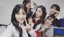 吃瓜裙分享,揭秘吃瓜裙背后的时尚潮流与社交现象